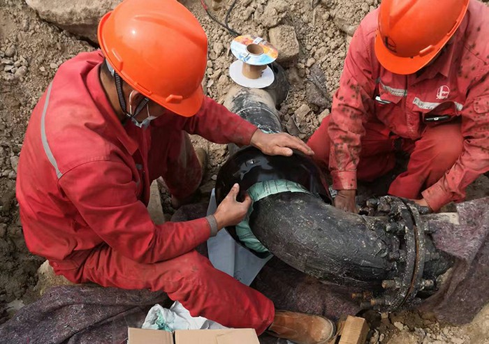 粘弹体防腐材料施工